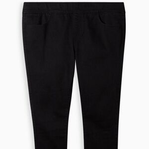 Torrid Women's Black Skinny Jeans